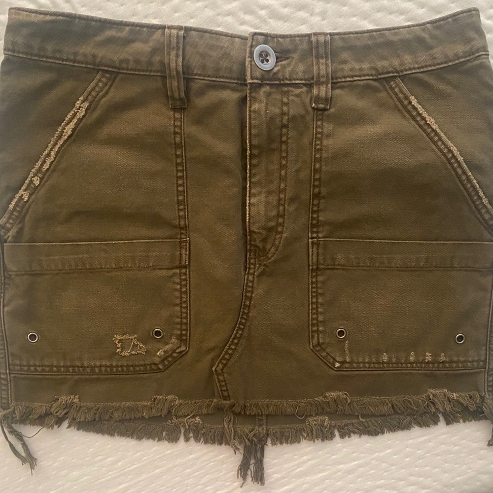 Green cargo skirt